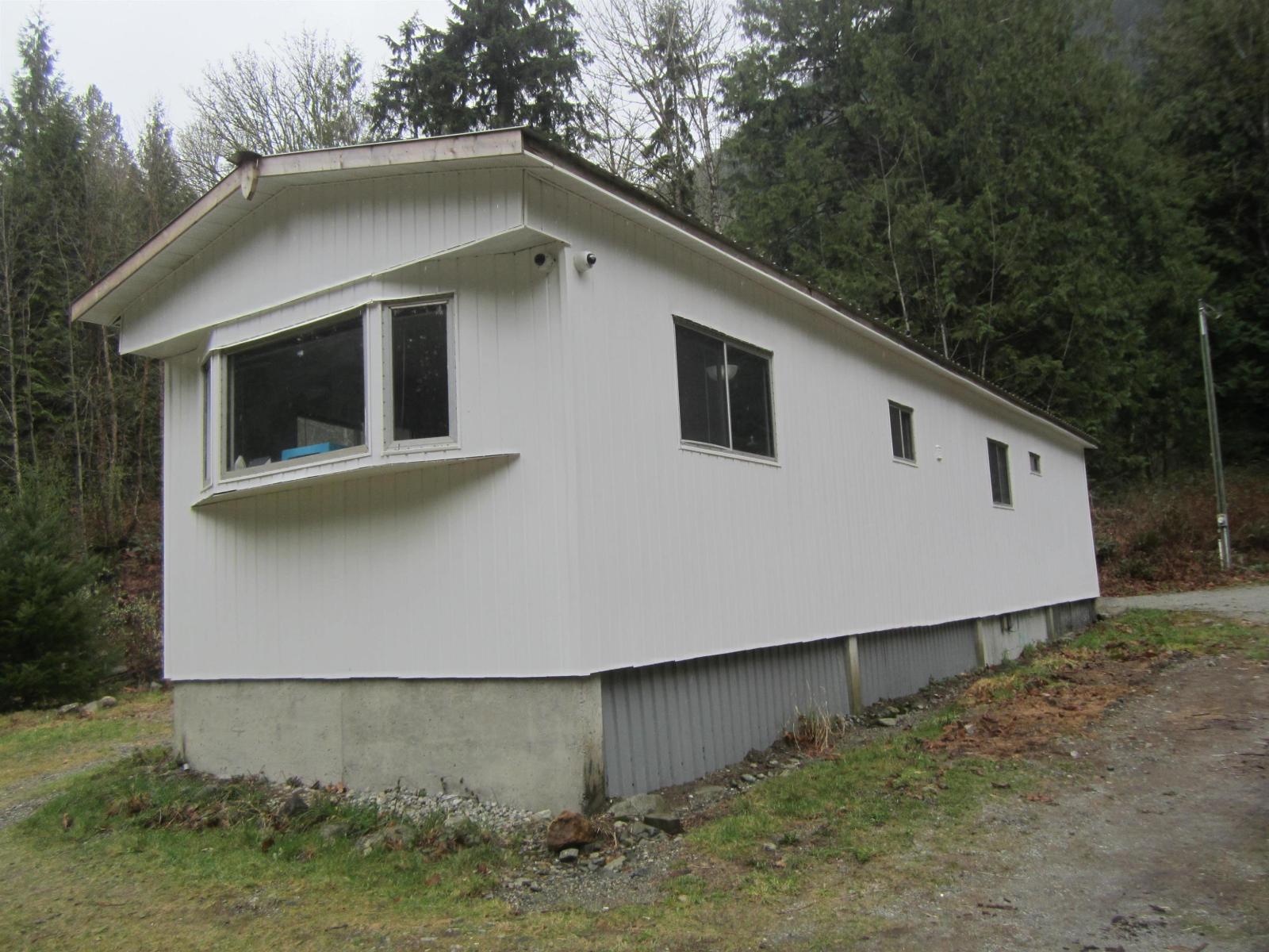 11121 Barnes Road, Mission, British Columbia  V0M 1G0 - Photo 7 - R3074795