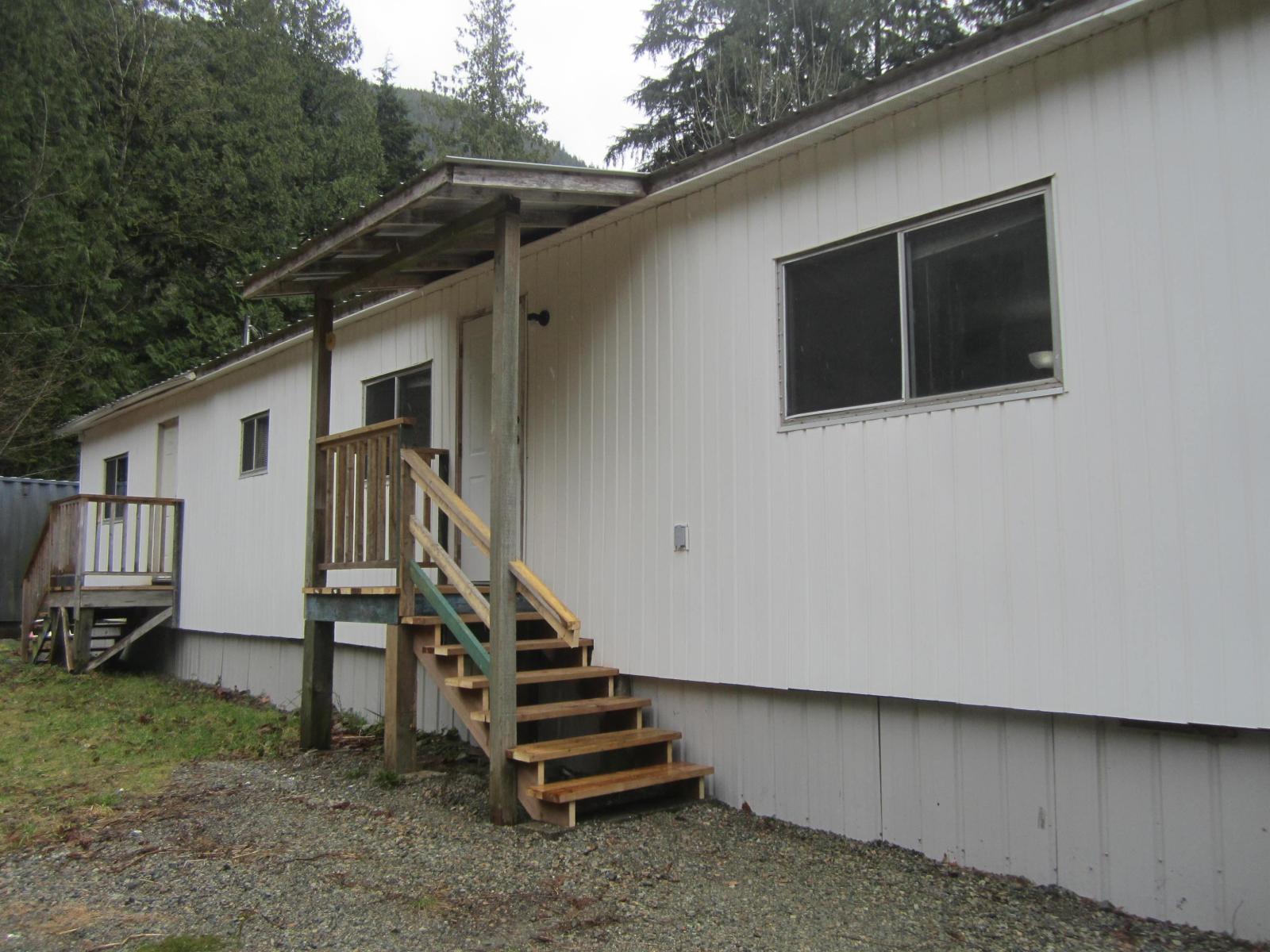 11121 Barnes Road, Mission, British Columbia  V0M 1G0 - Photo 8 - R3074795