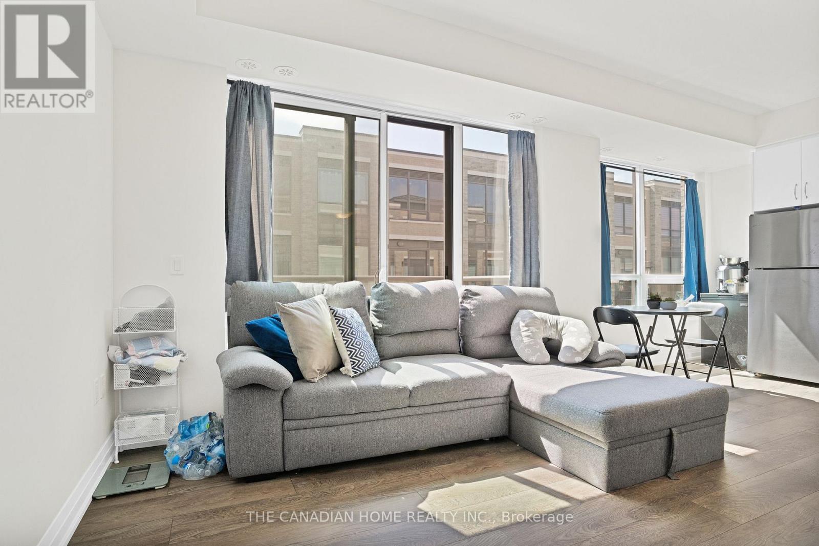 328 - 85 Attmar Drive, Brampton, Ontario  L6P 0Y6 - Photo 5 - W12941520