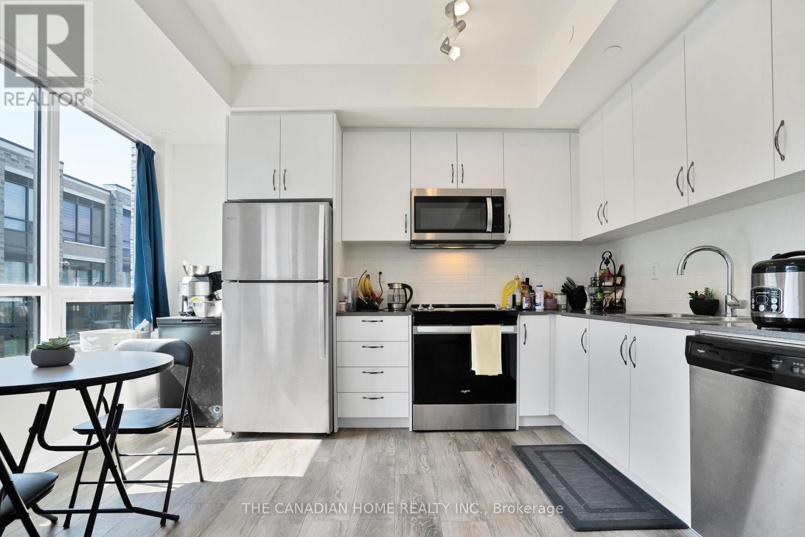 328 - 85 Attmar Drive, Brampton, Ontario  L6P 0Y6 - Photo 7 - W12941520