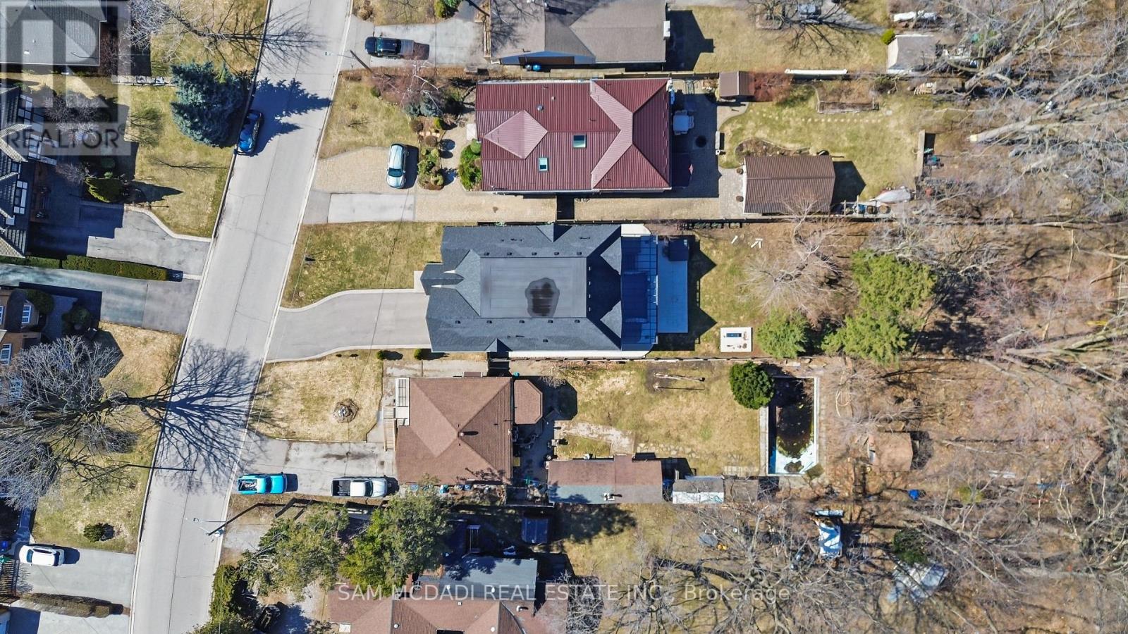 1487 Myron Drive, Mississauga, Ontario  L5E 2N5 - Photo 46 - W12941544