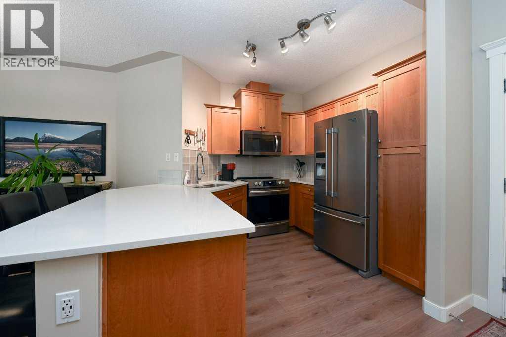 108, 20 Discovery Ridge Close Sw, Calgary, Alberta  T3H 5X4 - Photo 7 - A2296401