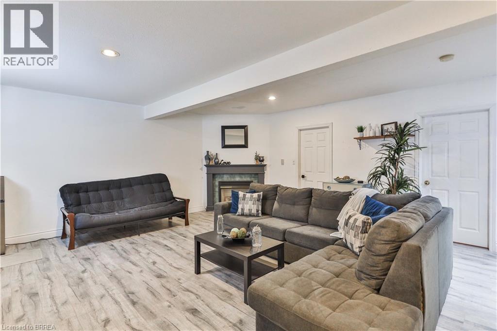 3 Oliver Court, Brantford, Ontario  N3T 6N6 - Photo 21 - 40808767