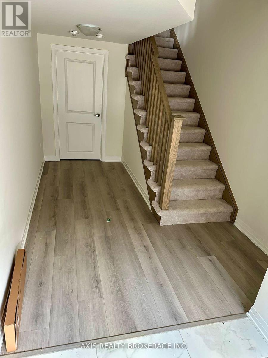 512 - 585 Colborne Street, Brantford, Ontario  N3S 3M7 - Photo 2 - X12941512