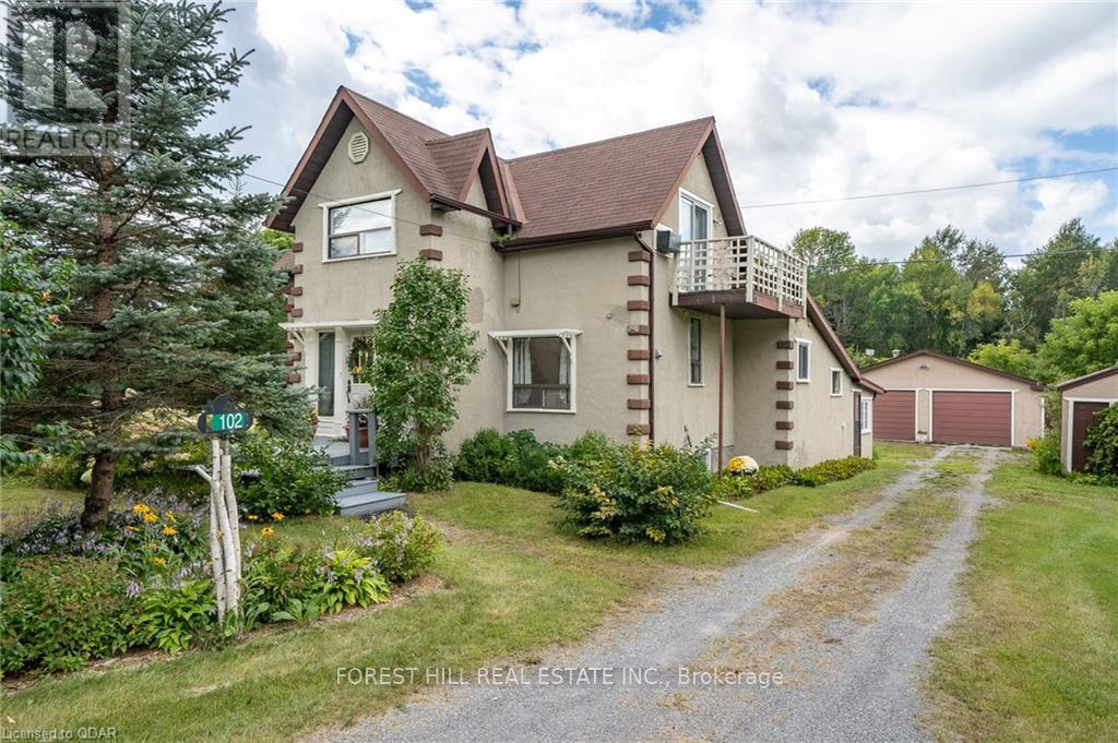 102 Harbard Road, Prince Edward County, Ontario  K0K 1L0 - Photo 2 - X12941526