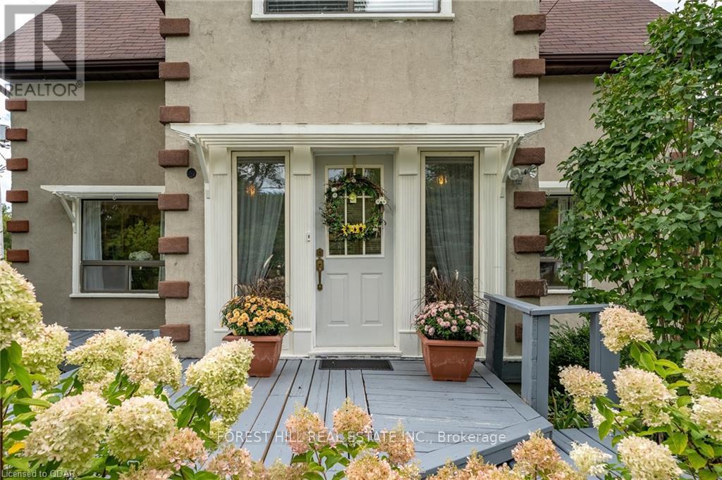 102 Harbard Road, Prince Edward County, Ontario  K0K 1L0 - Photo 4 - X12941526