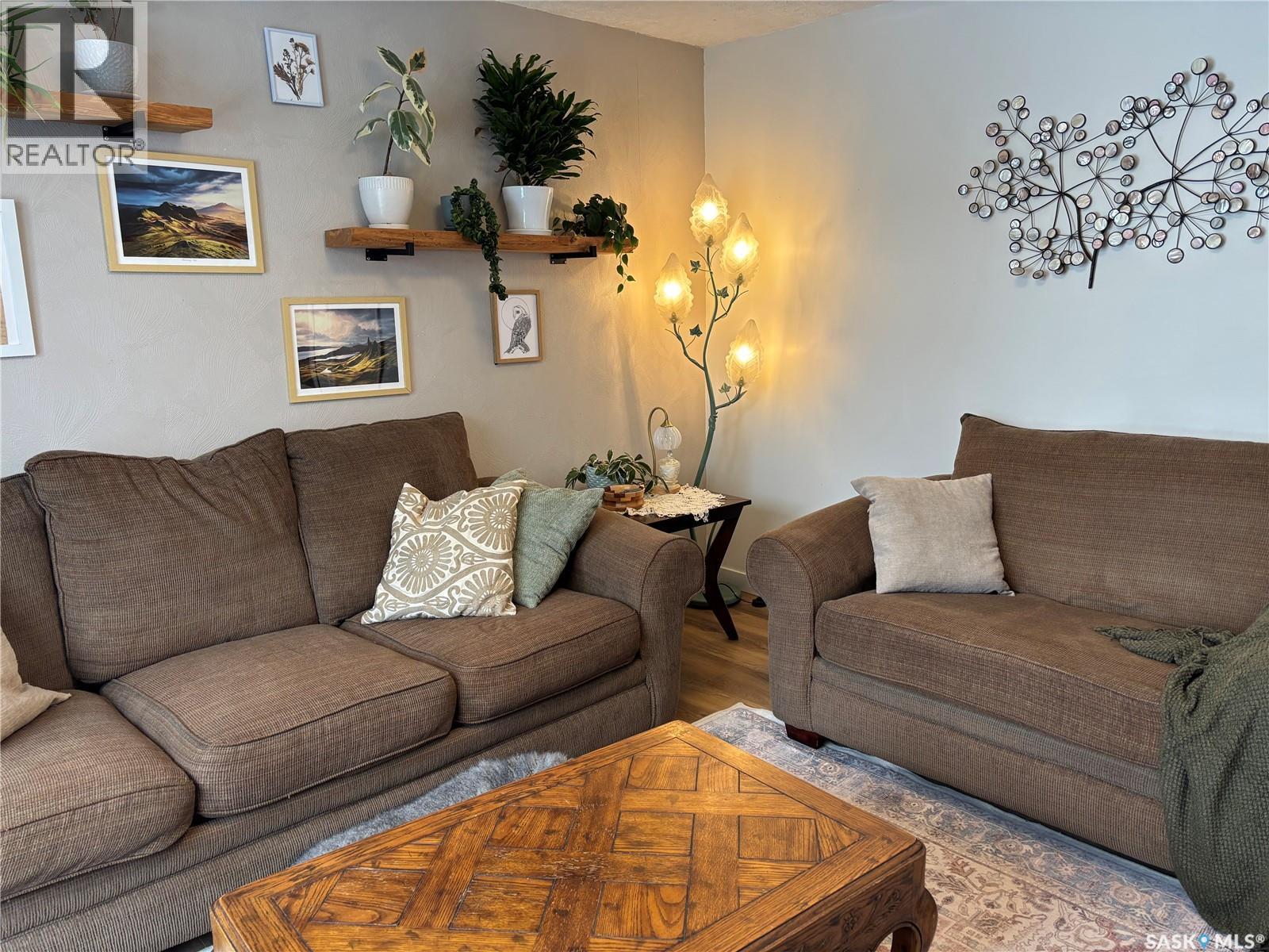 674 Grandview Street W, Moose Jaw, Saskatchewan  S6H 5L4 - Photo 8 - SK031699