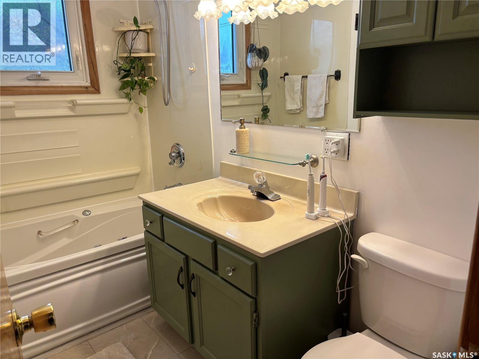 674 Grandview Street W, Moose Jaw, Saskatchewan  S6H 5L4 - Photo 13 - SK031699