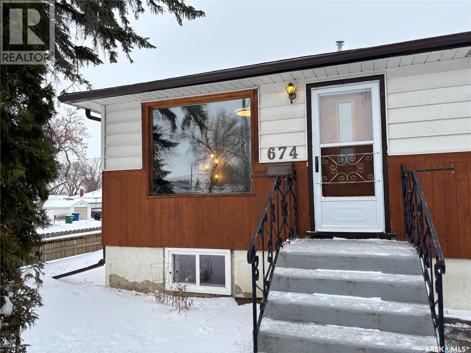674 Grandview Street W, Moose Jaw, Saskatchewan  S6H 5L4 - Photo 38 - SK031699