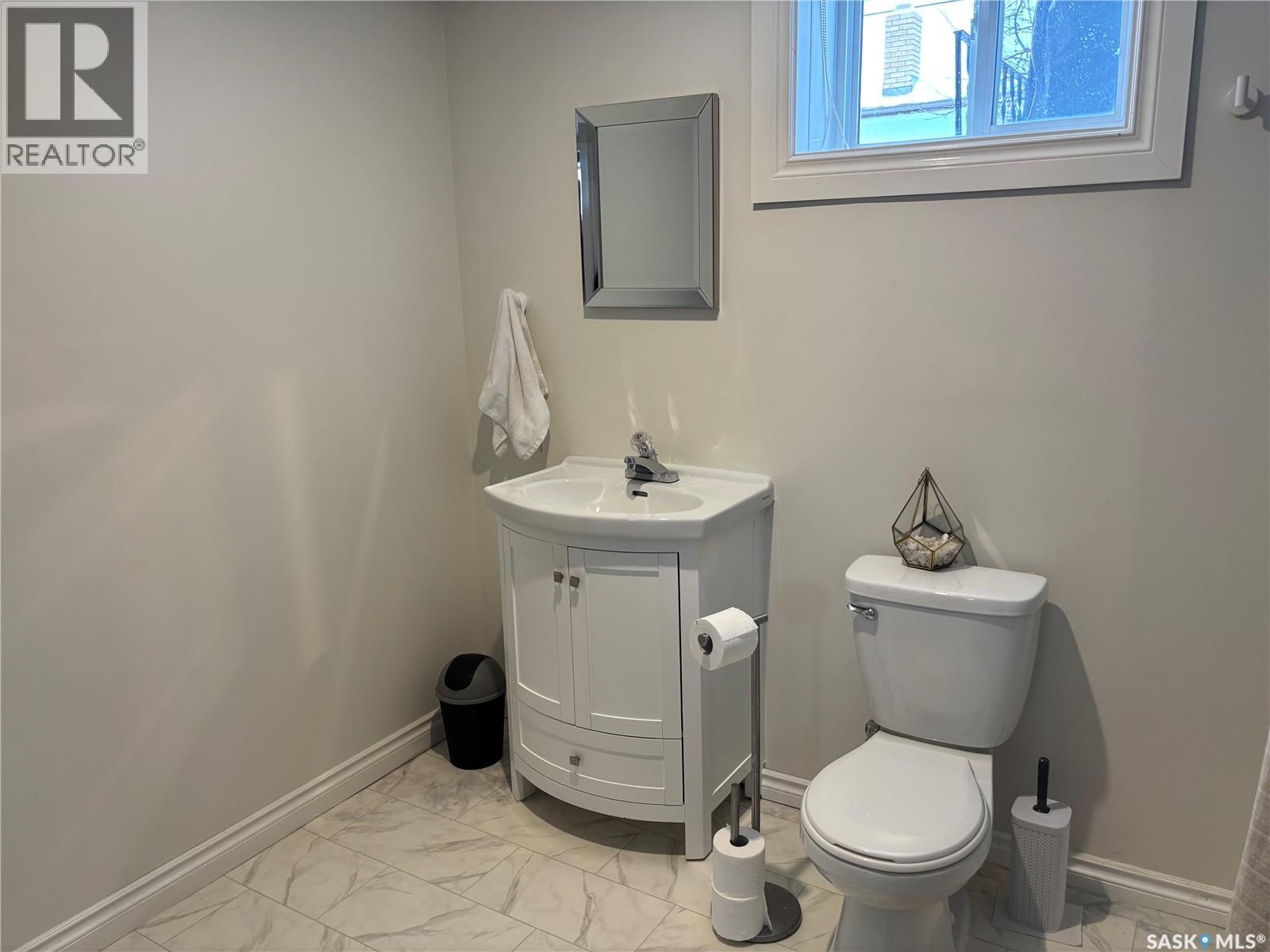 674 Grandview Street W, Moose Jaw, Saskatchewan  S6H 5L4 - Photo 30 - SK031699