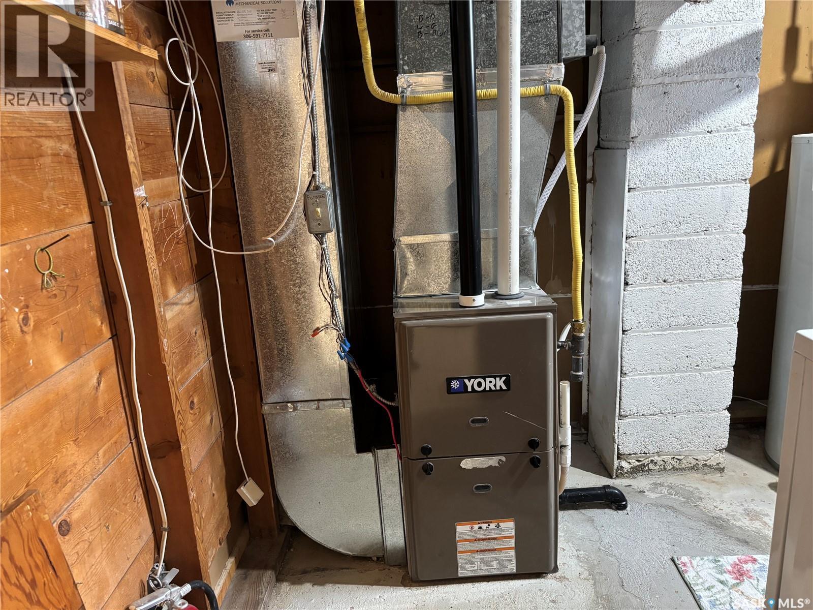 674 Grandview Street W, Moose Jaw, Saskatchewan  S6H 5L4 - Photo 32 - SK031699