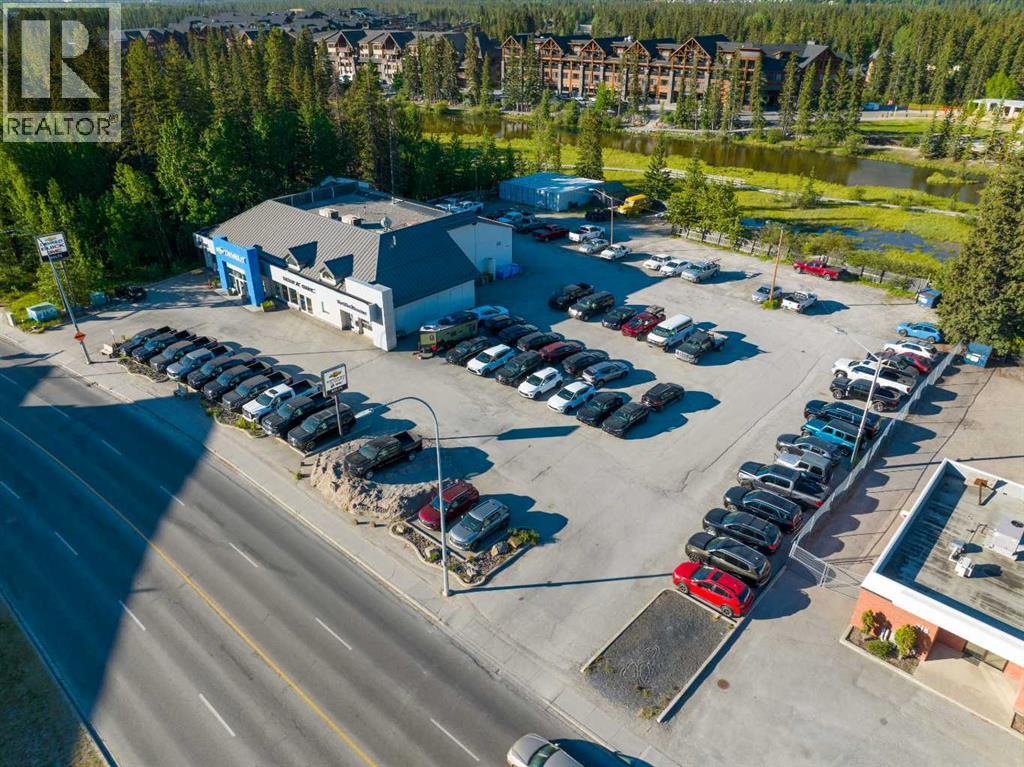 707 Railway Avenue, Canmore, Alberta  T1W 1P2 - Photo 14 - A2262805