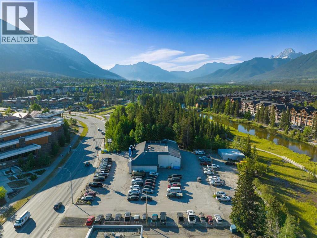 707 Railway Avenue, Canmore, Alberta  T1W 1P2 - Photo 13 - A2262805