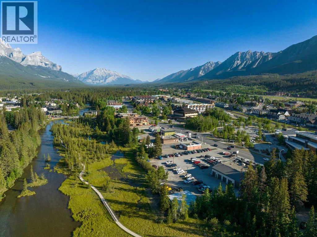 707 Railway Avenue, Canmore, Alberta  T1W 1P2 - Photo 6 - A2262805
