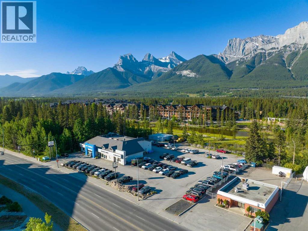 707 Railway Avenue, Canmore, Alberta  T1W 1P2 - Photo 15 - A2262805