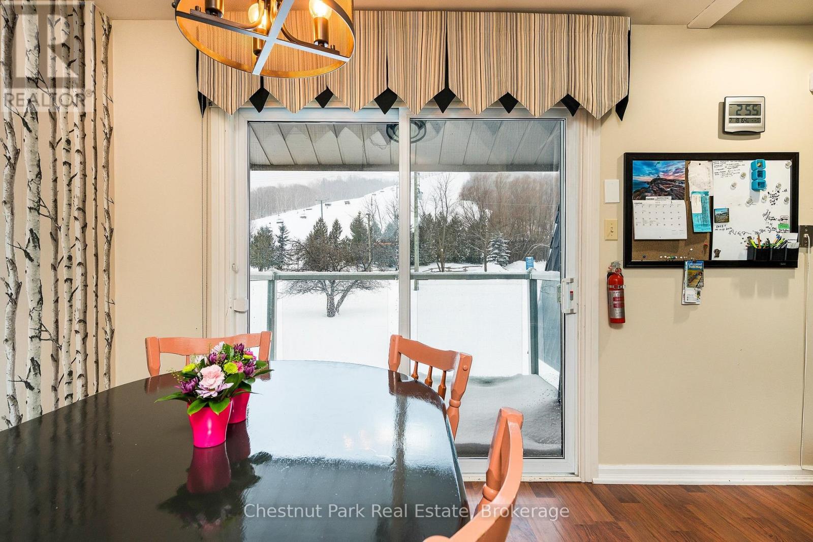 114 Carmichael Crescent, Blue Mountains, Ontario  L9Y 0R3 - Photo 17 - X12941408