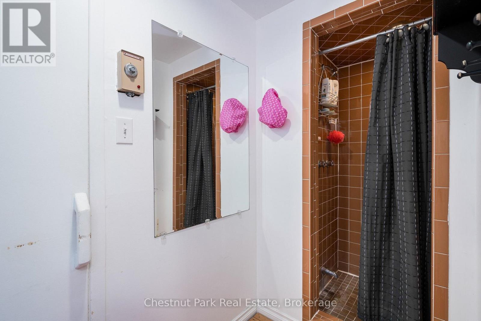 114 Carmichael Crescent, Blue Mountains, Ontario  L9Y 0R3 - Photo 12 - X12941408