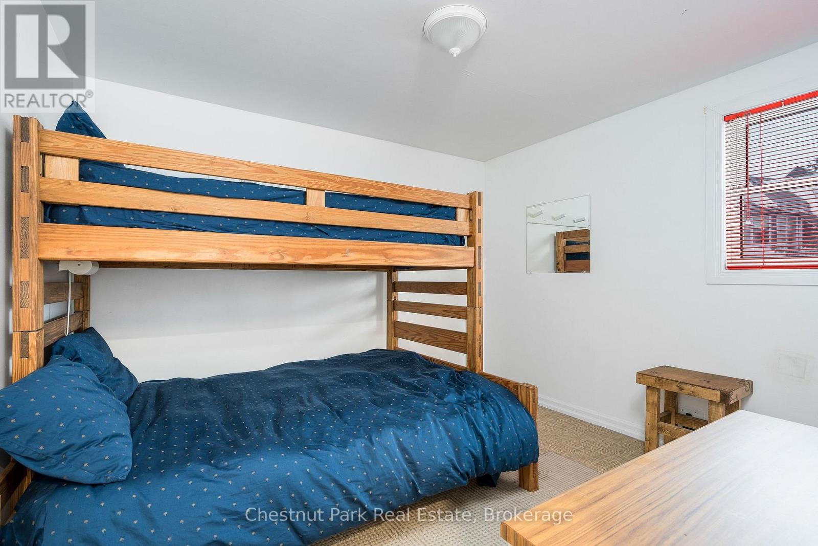 114 Carmichael Crescent, Blue Mountains, Ontario  L9Y 0R3 - Photo 7 - X12941408