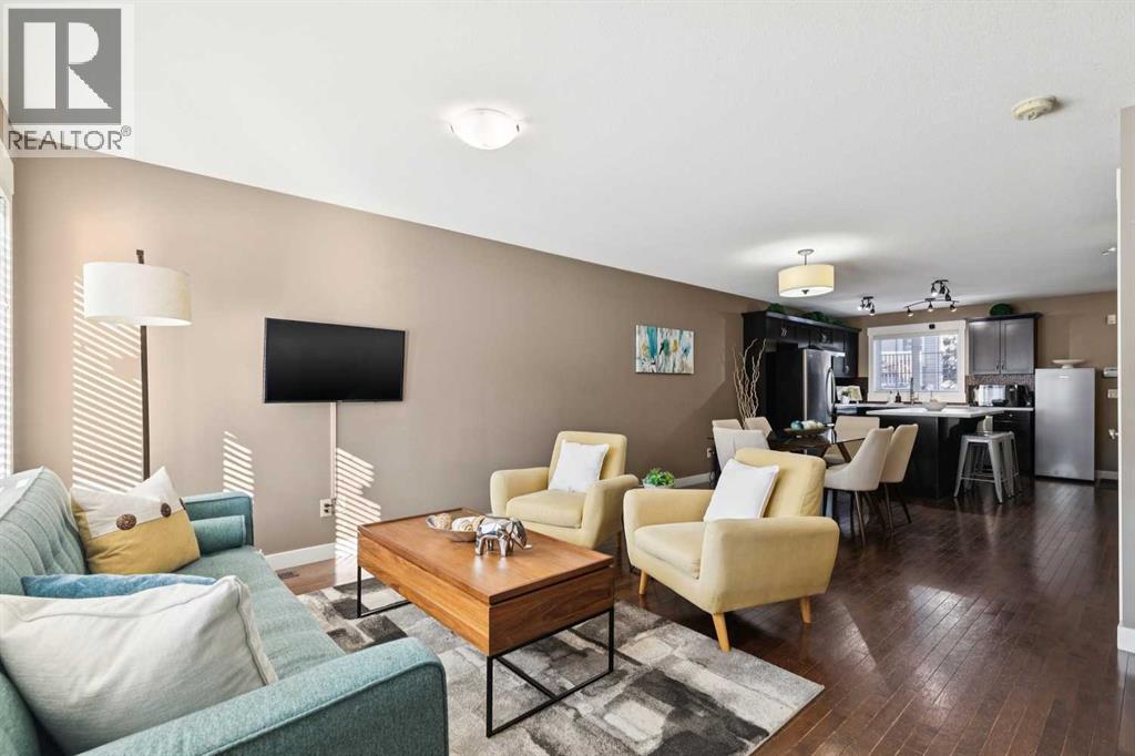 124 Cascades Pass, Chestermere, Alberta  T1X 0K8 - Photo 4 - A2287778