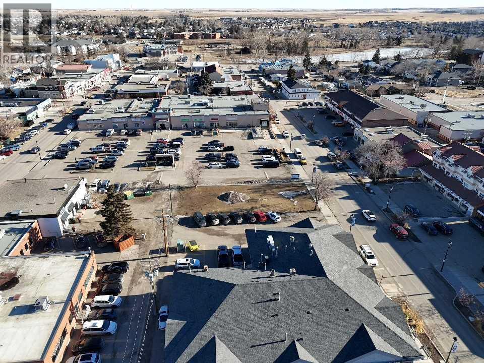 226 3 Avenue, Strathmore, Alberta  T1P 1M4 - Photo 3 - A2288020