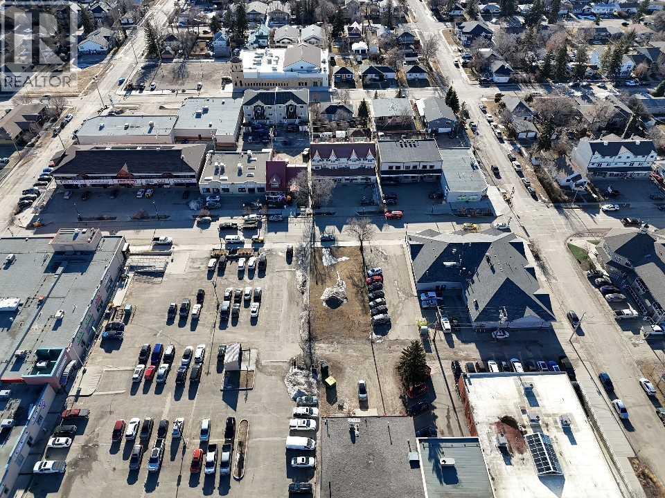 226 3 Avenue, Strathmore, Alberta  T1P 1M4 - Photo 4 - A2288020