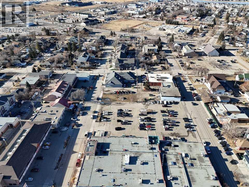 226 3 Avenue, Strathmore, Alberta  T1P 1M4 - Photo 6 - A2288020