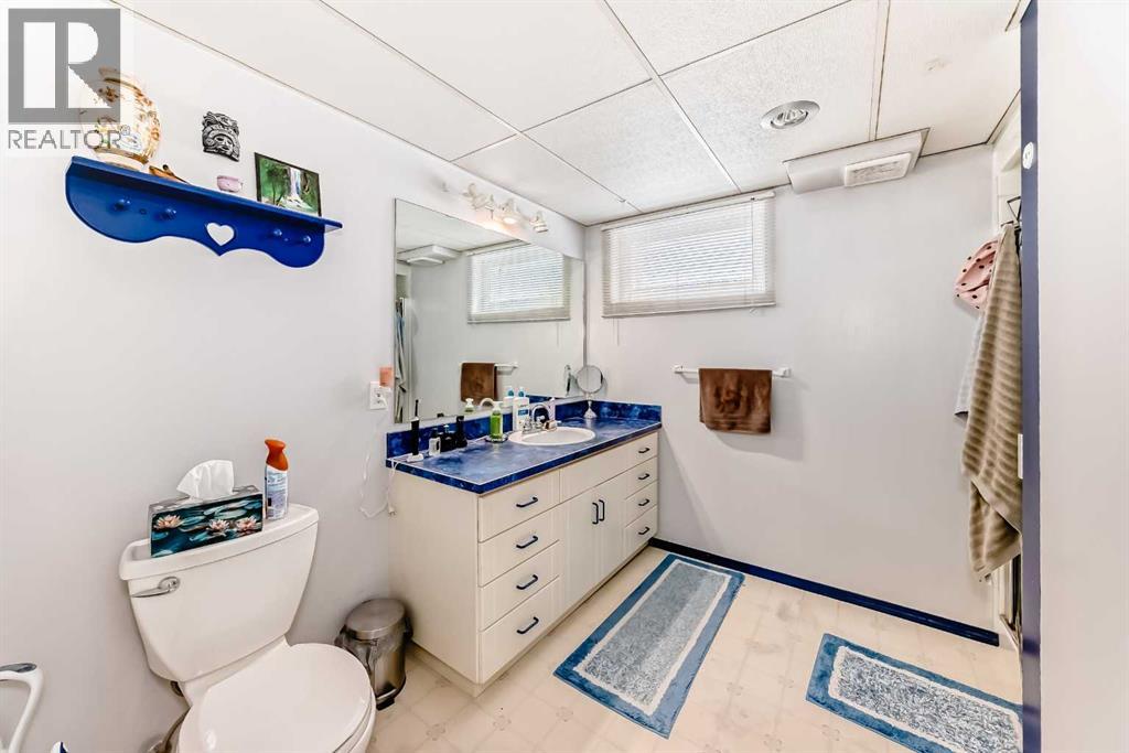 1228 Rosehill Drive NW, Calgary, Alberta  T2K 1M1 - Photo 29 - A2293038