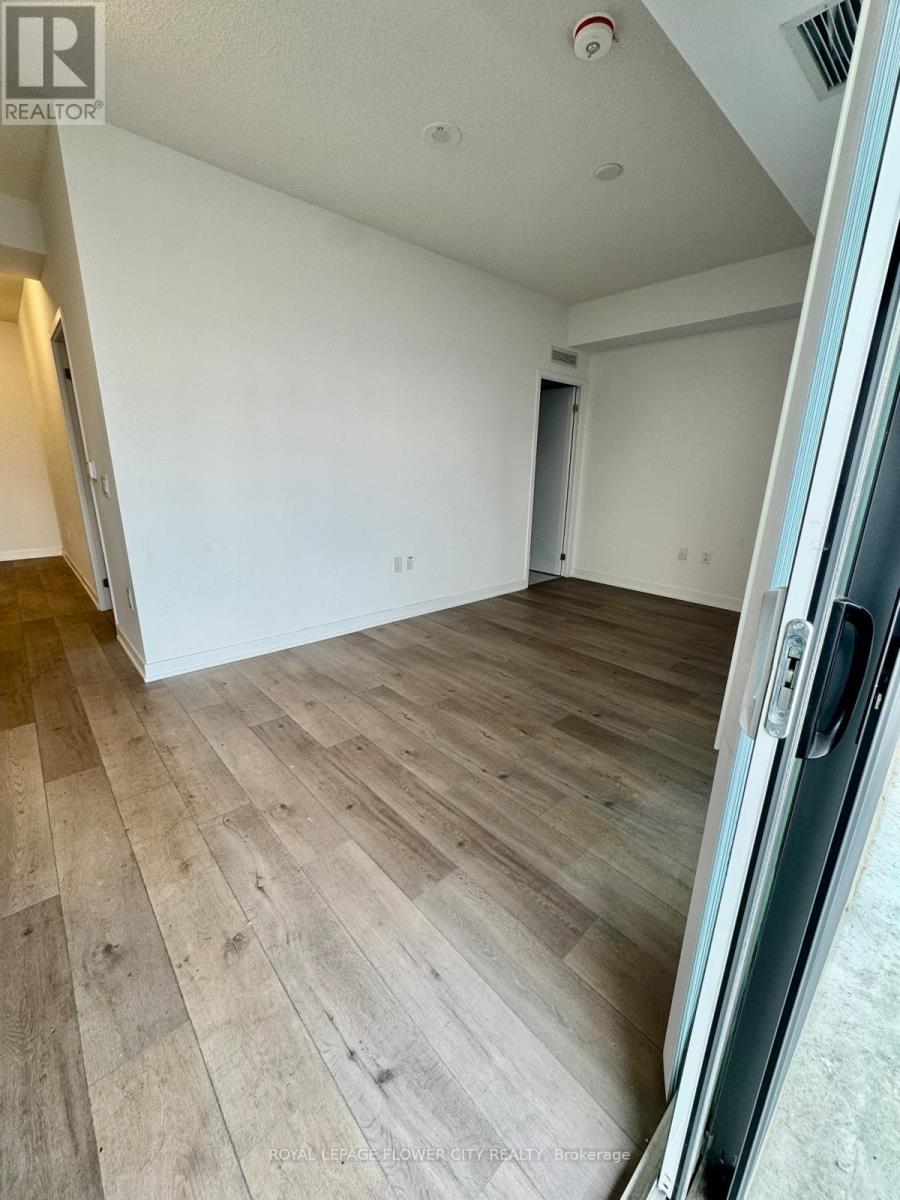 1517 - 38 Honeycrisp Crescent, Vaughan, Ontario L4K 0M8 - Photo 11 - N12779966