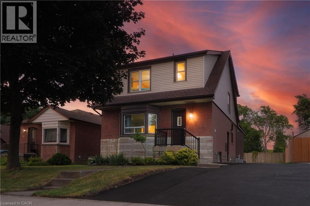 39 CLOVERHILL Road, Hamilton, Ontario