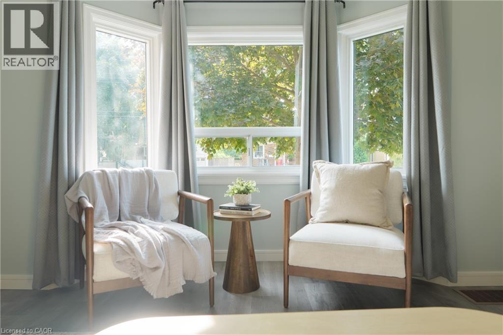 39 Cloverhill Road, Hamilton, Ontario  L9C 3L6 - Photo 4 - 40791830