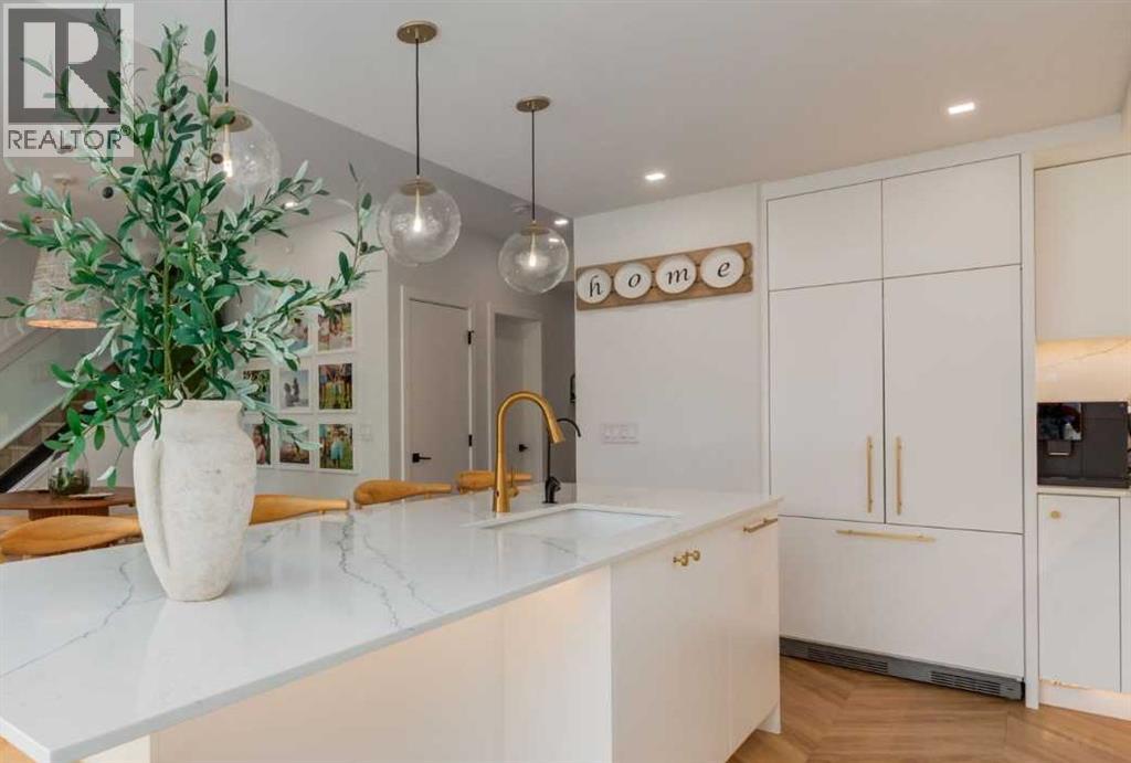 110, 8445 Broadcast Avenue SW, Calgary, Alberta  T3H 4C7 - Photo 21 - A2256289