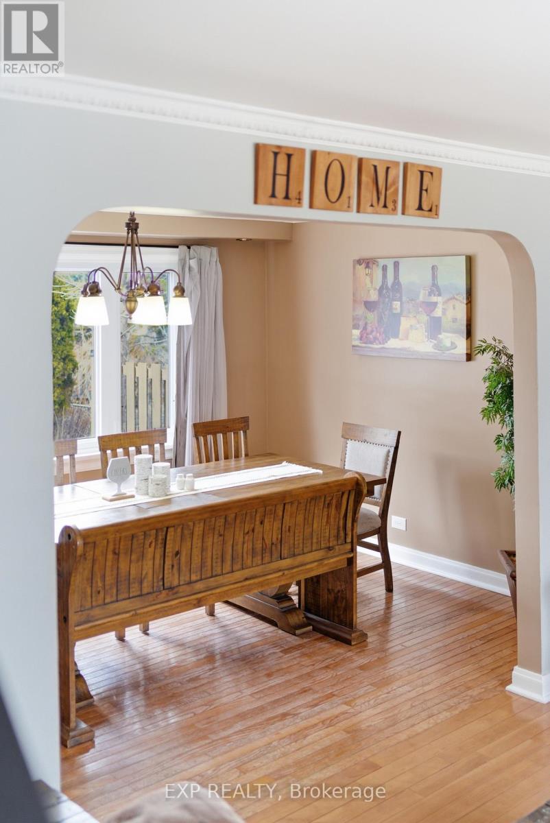 10 Valleyview Crescent, Belleville, Ontario  K8P 3G1 - Photo 9 - X12941678