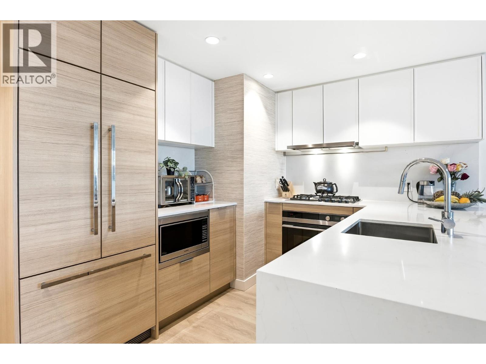 309 1045 Austin Avenue, Coquitlam, British Columbia  V3K 0G9 - Photo 10 - R3105515