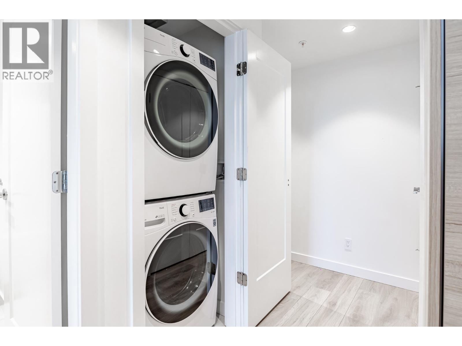 309 1045 Austin Avenue, Coquitlam, British Columbia  V3K 0G9 - Photo 14 - R3105515