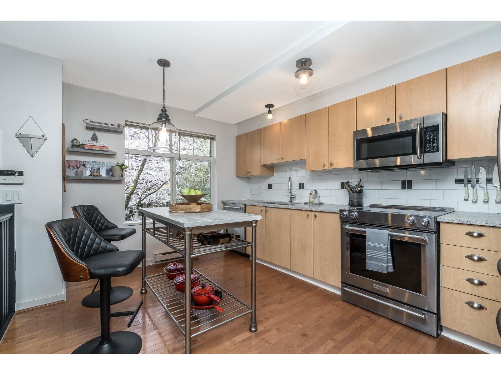 2 15233 34 Avenue, Surrey, British Columbia V3Z 2T7 - Photo 3 - R3104562