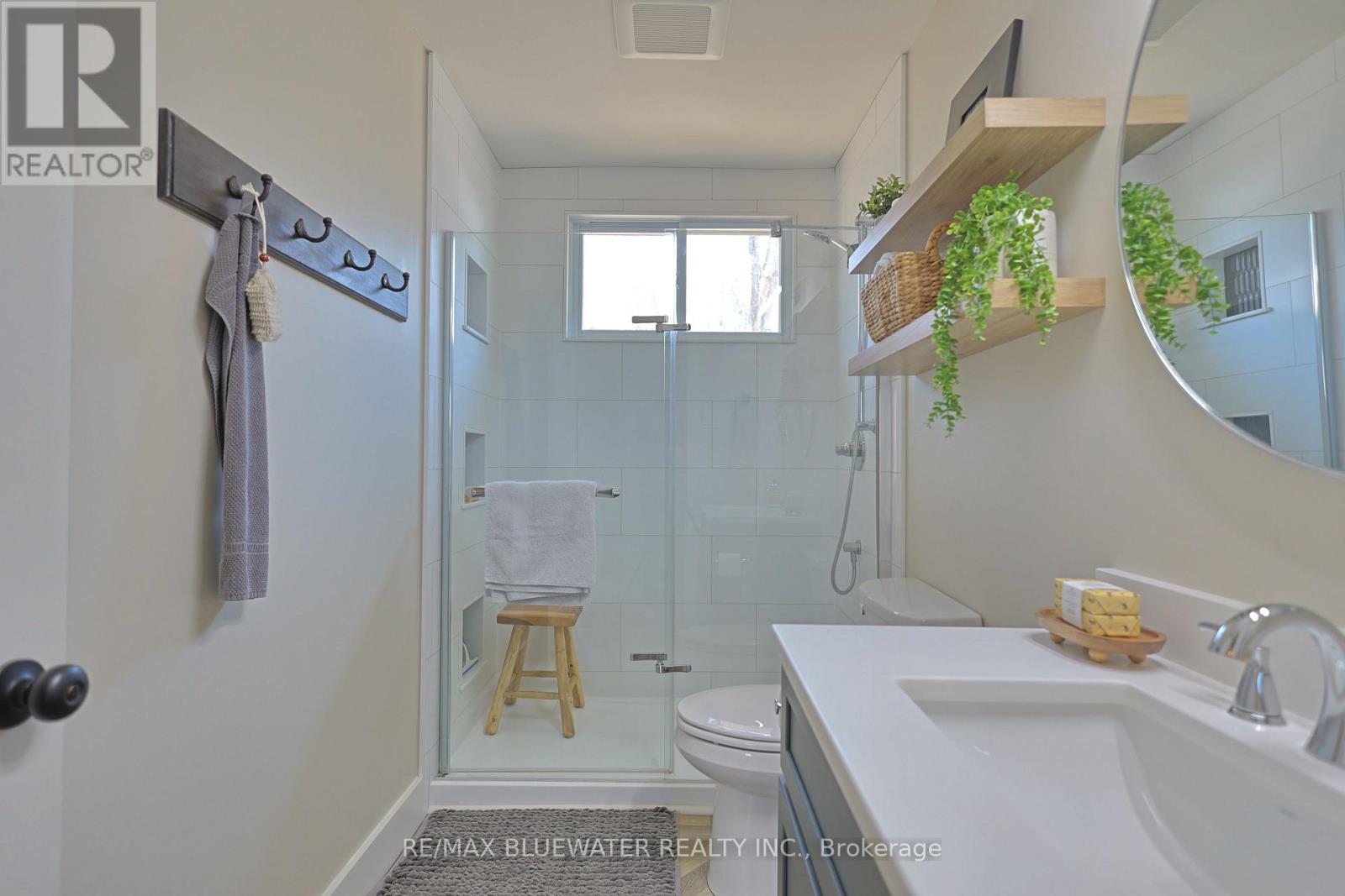 5333 Broadview Avenue, Lambton Shores, Ontario  N0N 1J7 - Photo 28 - X12941568