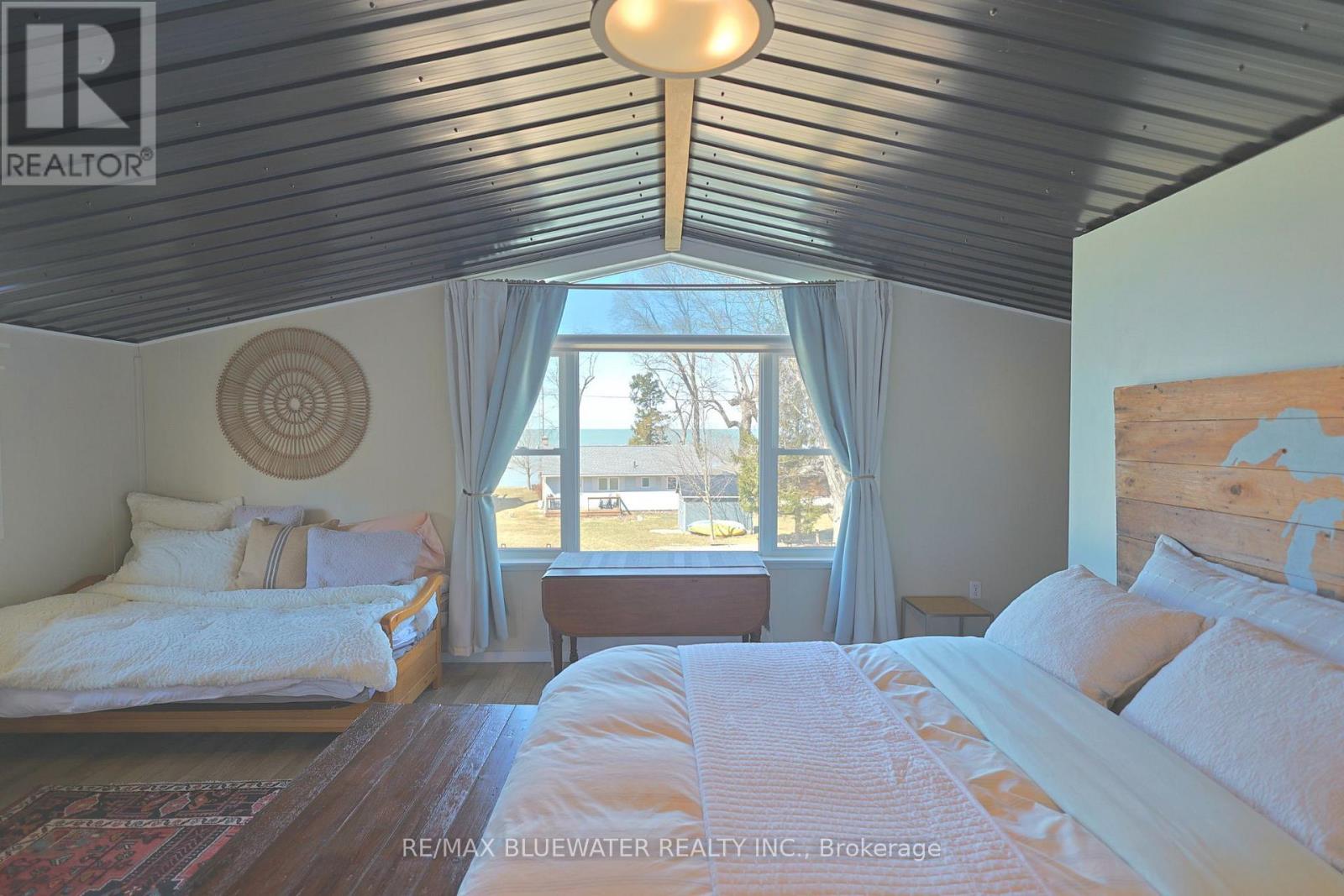 5333 Broadview Avenue, Lambton Shores, Ontario  N0N 1J7 - Photo 33 - X12941568