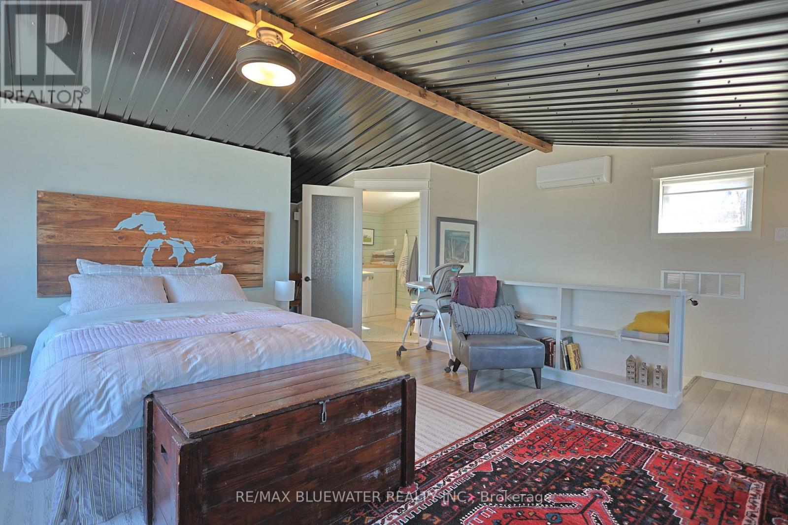 5333 Broadview Avenue, Lambton Shores, Ontario  N0N 1J7 - Photo 35 - X12941568