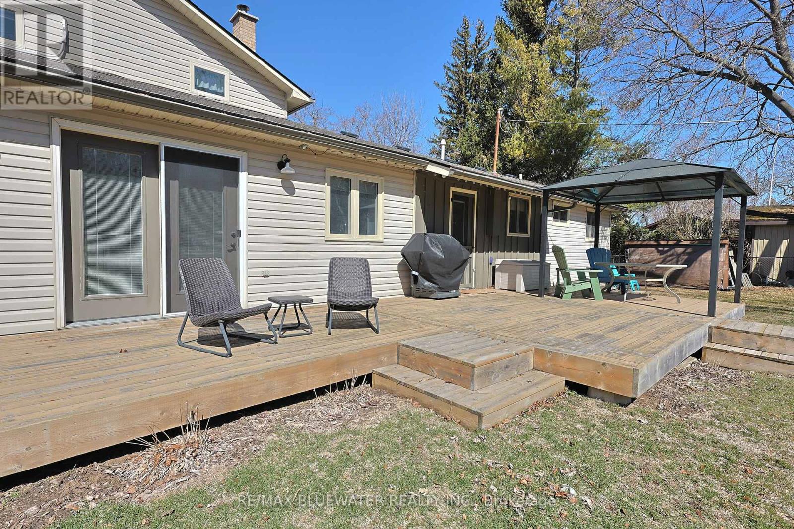 5333 Broadview Avenue, Lambton Shores, Ontario  N0N 1J7 - Photo 41 - X12941568