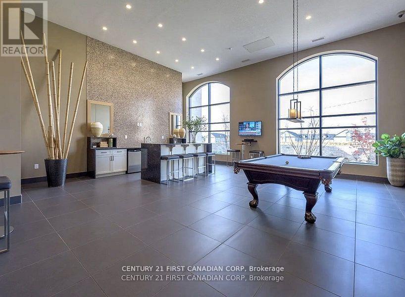 504 - 240 Villagewalk Boulevard, London North, Ontario  N6G 0P6 - Photo 22 - X12941716