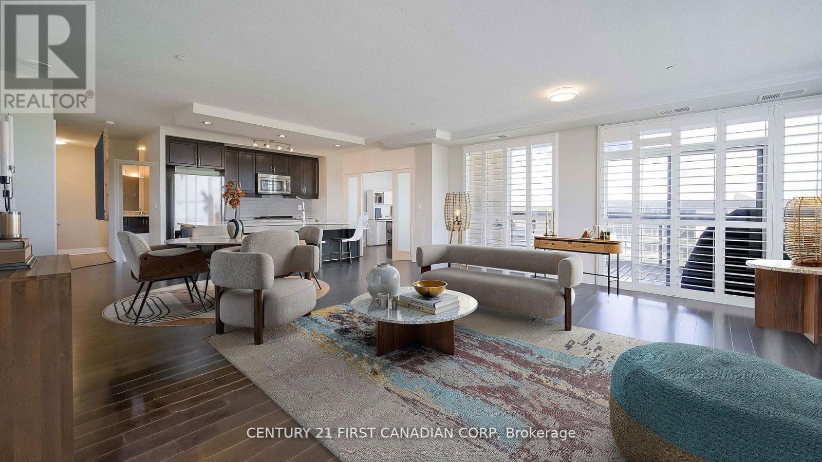 504 - 240 Villagewalk Boulevard, London North, Ontario  N6G 0P6 - Photo 5 - X12941716