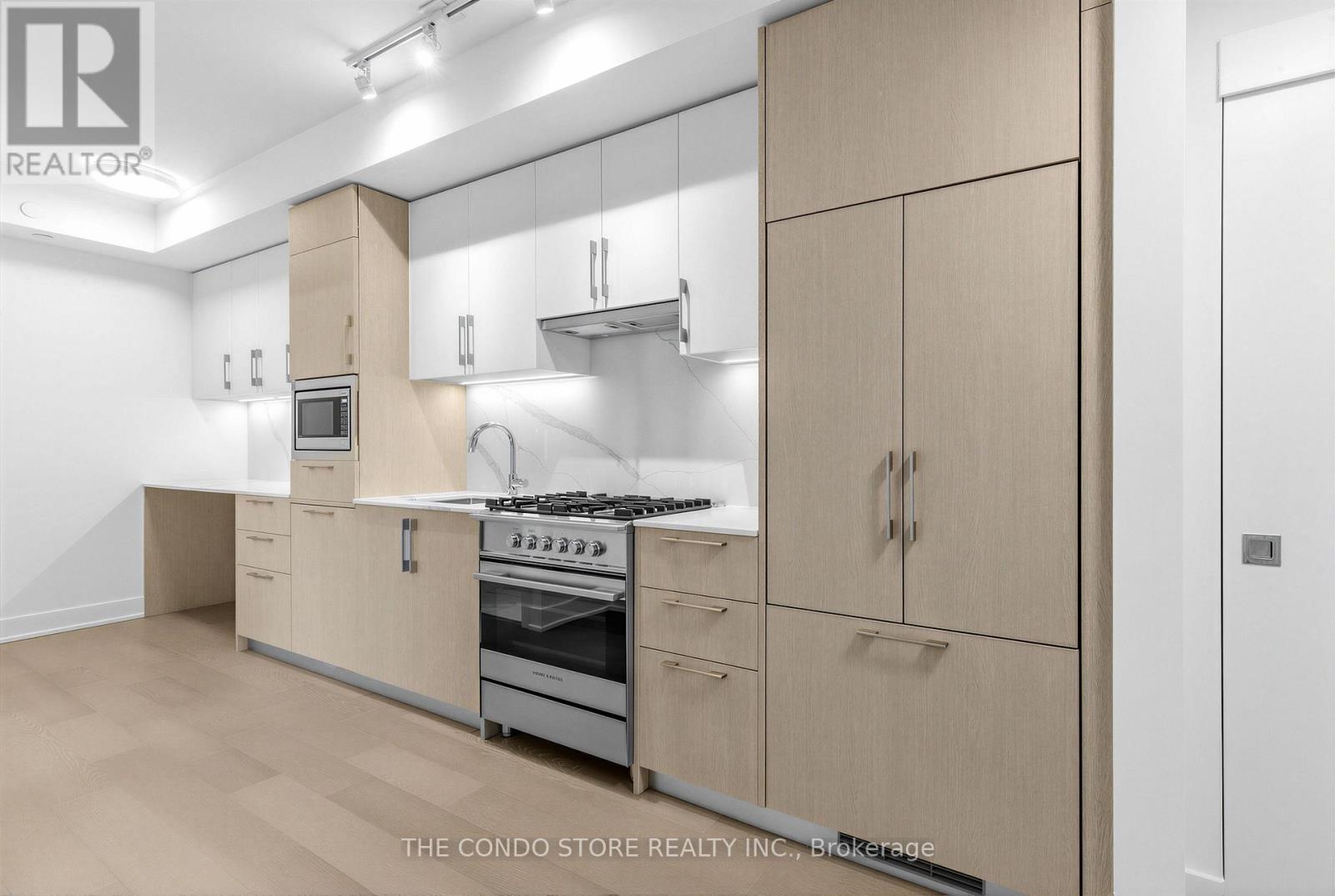 406 - 8 Manor Road W, Toronto, Ontario  M4S 0E6 - Photo 3 - C12941656