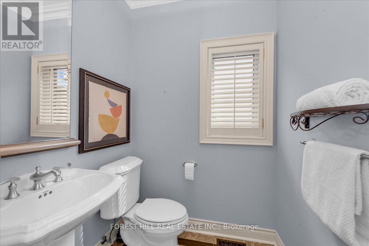 313 Broadway Avenue, Toronto, Ontario  M4P 1W2 - Photo 16 - C12941660