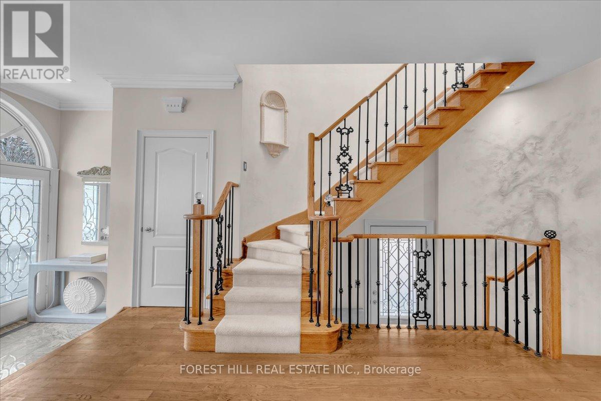 313 Broadway Avenue, Toronto, Ontario  M4P 1W2 - Photo 4 - C12941660