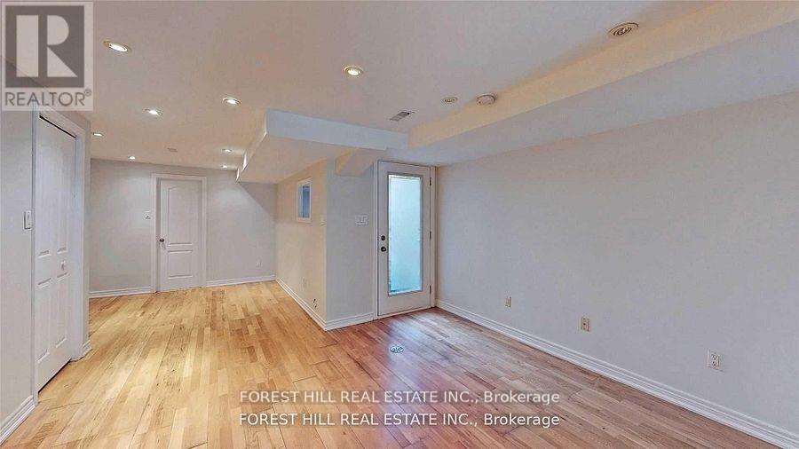 Lower - 41 Gladstone Avenue, Toronto, Ontario  M6K 3K7 - Photo 7 - C12941676