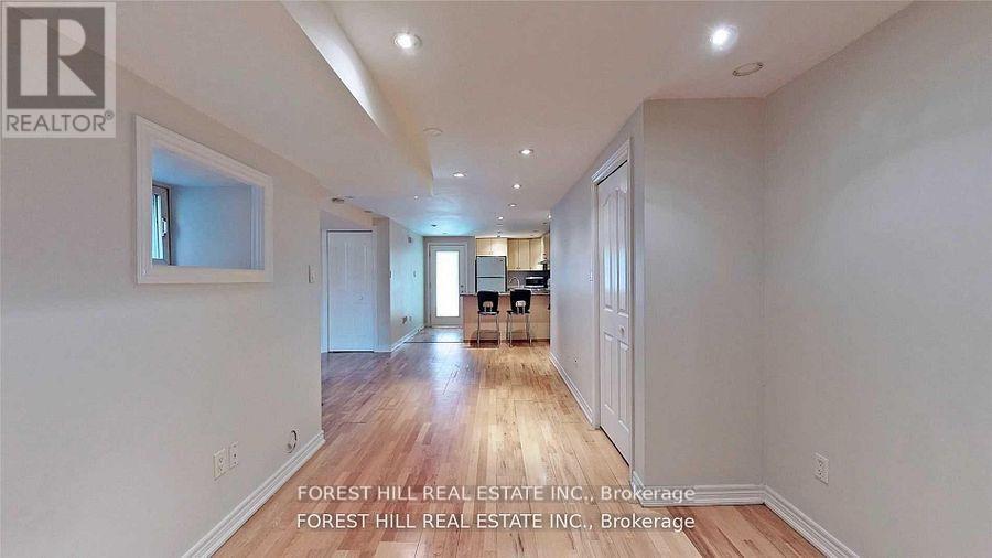 Lower - 41 Gladstone Avenue, Toronto, Ontario  M6K 3K7 - Photo 9 - C12941676