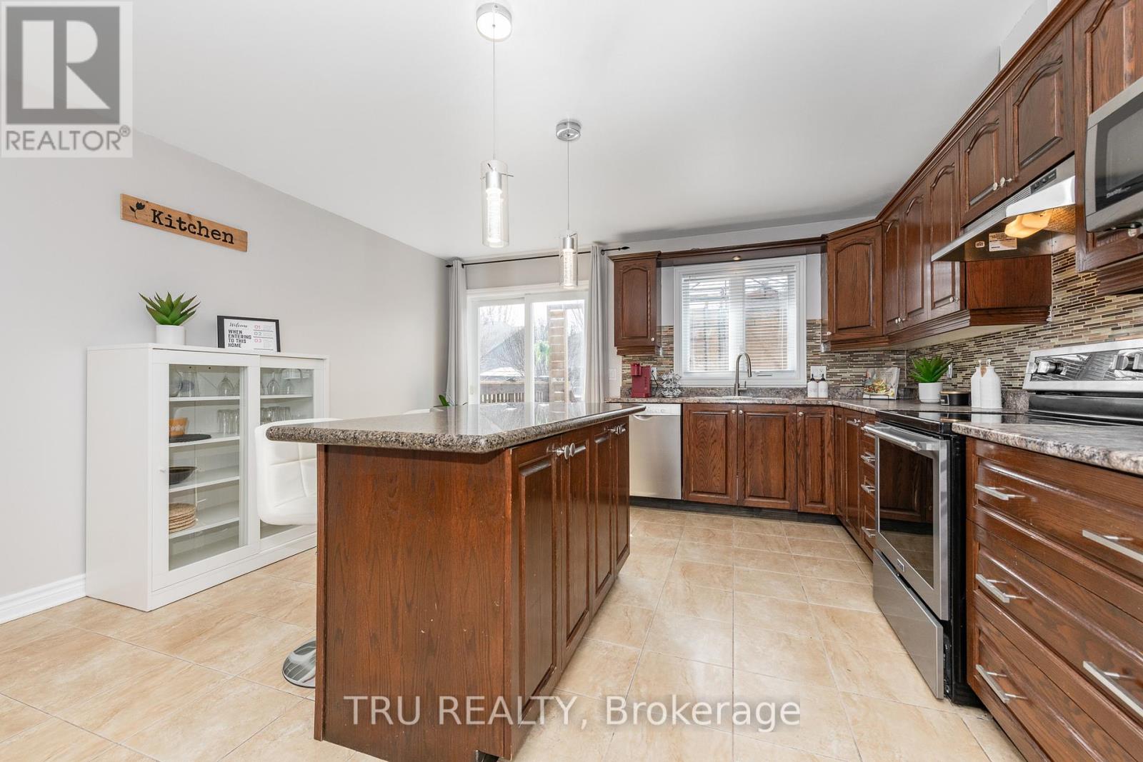 52 South Indian Drive, The Nation, Ontario  K0A 2M0 - Photo 13 - X12941572