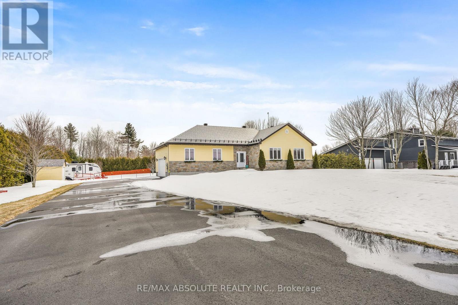 2655 CHARBONNEAU ROAD, Champlain, Ontario