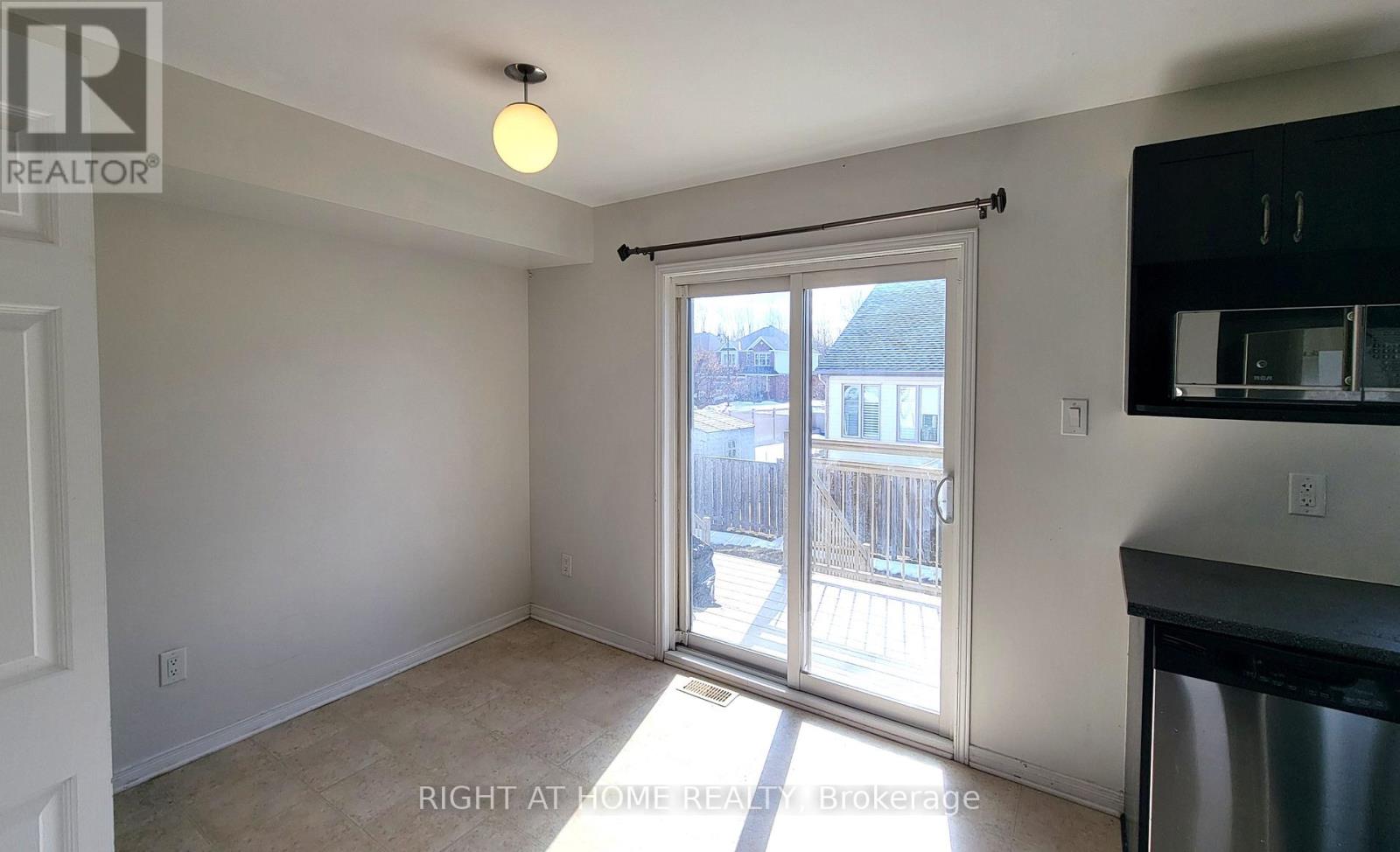 11 - 307 Galston Private, Ottawa, Ontario  K1W 0G3 - Photo 7 - X12941632