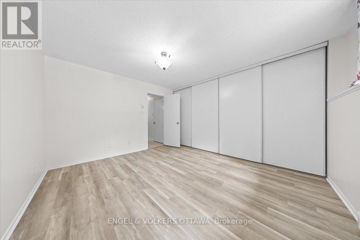 A - 6748 Jeanne D'arc Boulevard N, Ottawa, Ontario  K1C 6E9 - Photo 19 - X12941664